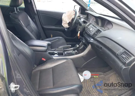 2017 Honda Accord Sport z USA, uszkodzony, nr VIN 1HGCR2F58HA239160